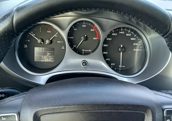 Seat Leon cena 17900 przebieg: 338500, rok produkcji 2010 z Łomianki małe 121